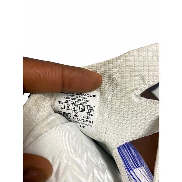 New Under Armour Football Cleats 10 - Picture 4 of 4